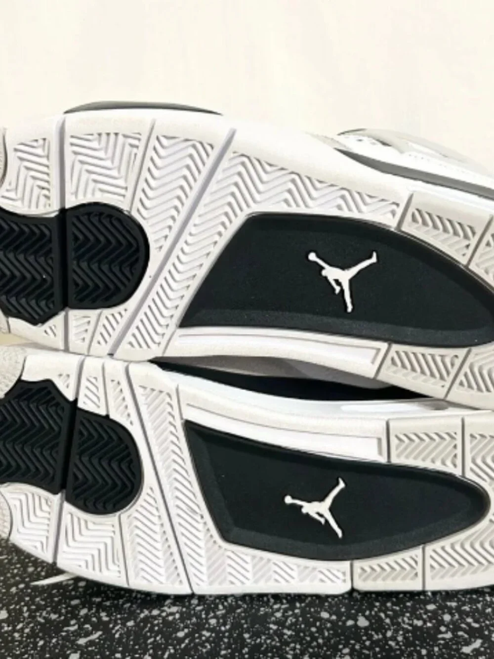Jordan 4 Retro Military Black